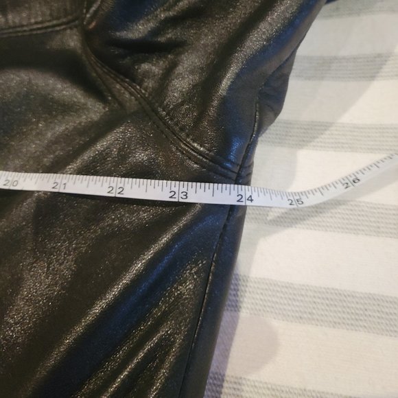 Di Capra International Lamb Leather Hooded Coat - Picture 15 of 16